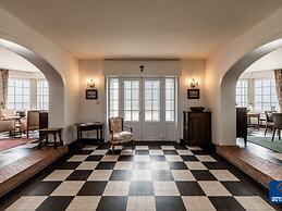 Beautiful Normandy Villa in an Exclusive Location