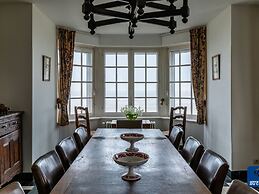 Beautiful Normandy Villa in an Exclusive Location