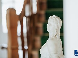 Beautiful Normandy Villa in an Exclusive Location