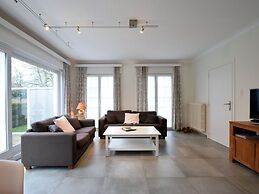 Stille Rust V Modern Villa in De Haan