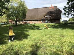 Holiday Home Deichkind on the Elbe Dike