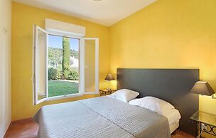 Apartment With Dishwasher in Greoux-les-bains