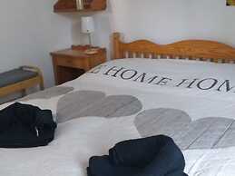 Reindler Modern Retreat