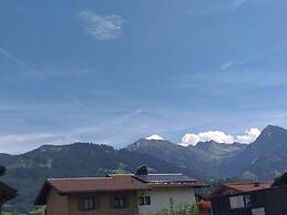 Reindler Modern Retreat