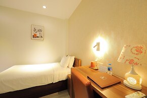 Lanura Saigon Boutique Hotel
