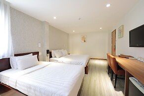 Lanura Saigon Boutique Hotel