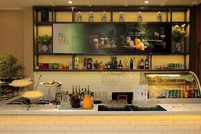 Lanura Saigon Boutique Hotel