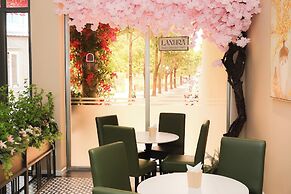 Lanura Saigon Boutique Hotel