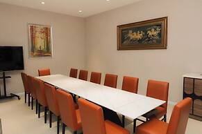 Lanura Saigon Boutique Hotel