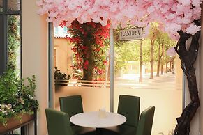 Lanura Saigon Boutique Hotel