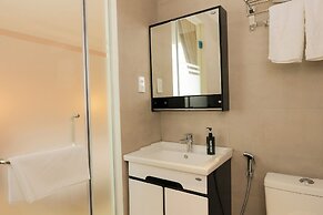 Lanura Saigon Boutique Hotel