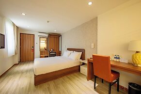 Lanura Saigon Boutique Hotel
