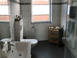 Wellmann Modern Retreat