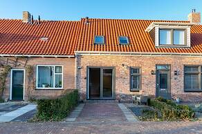 Cozy Apartment in Street of Westkapelle