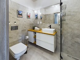 Gdansk Apartment for 2 People by Renters