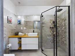 Gdansk Apartment for 2 People by Renters