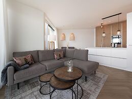 Apartment Veerse Meer With Private Marina