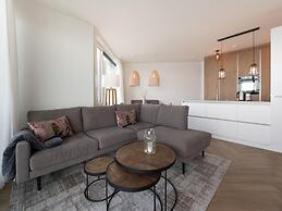 Apartment Veerse Meer With Private Marina
