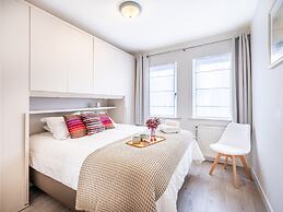 Gaston Lejeune 201 Close to the sea and Center