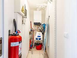 Gaston Lejeune 201 Close to the sea and Center