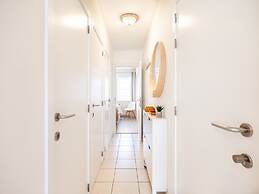 Gaston Lejeune 201 Close to the sea and Center