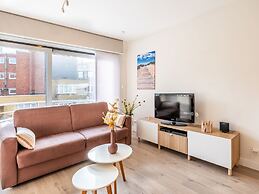 Gaston Lejeune 201 Close to the sea and Center