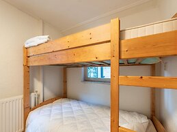 Amazing Holiday Home in Lauwersoog With Sauna
