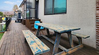 Gapyeong Ttonggangaji Kids Poolvilla