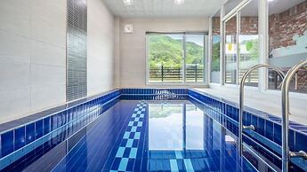 Gapyeong Ttonggangaji Kids Poolvilla