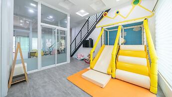 Gapyeong Ttonggangaji Kids Poolvilla