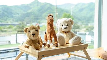 Gapyeong Ttonggangaji Kids Poolvilla