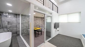 Gapyeong Ttonggangaji Kids Poolvilla