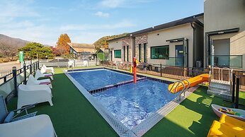 Gapyeong Ttonggangaji Kids Poolvilla