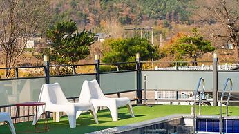 Gapyeong Ttonggangaji Kids Poolvilla