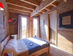 Holiday Home on the Slopes in Alpe D'huez