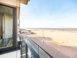 Winoc 302 Luxury Family Apartment on the Dike