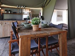 Luxious Glamour Safari Tent 2