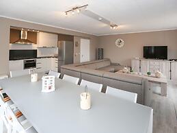 Decuman Spacious Family Apartment in Middelkerke