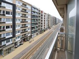 Decuman Spacious Family Apartment in Middelkerke