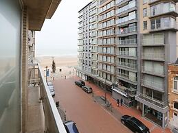 Decuman Spacious Family Apartment in Middelkerke