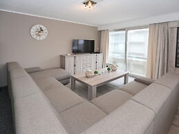 Decuman Spacious Family Apartment in Middelkerke