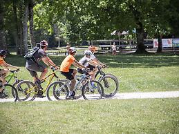 Beautiful Residence With Spa in Cozy Samoens