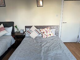 Acacia Wembley Stadium Serviced Apartment by Edens