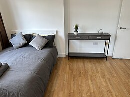 Oak Wembley Stadium Serviced Apartment by Edens