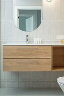 Miedziana Apartment Wrocław by Renters