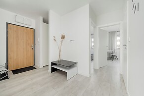 Miedziana Apartment Wrocław by Renters