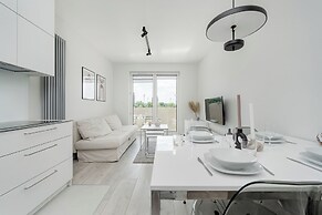 Miedziana Apartment Wrocław by Renters