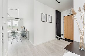 Miedziana Apartment Wrocław by Renters