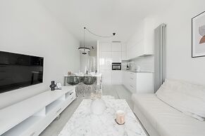 Miedziana Apartment Wrocław by Renters