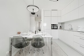 Miedziana Apartment Wrocław by Renters